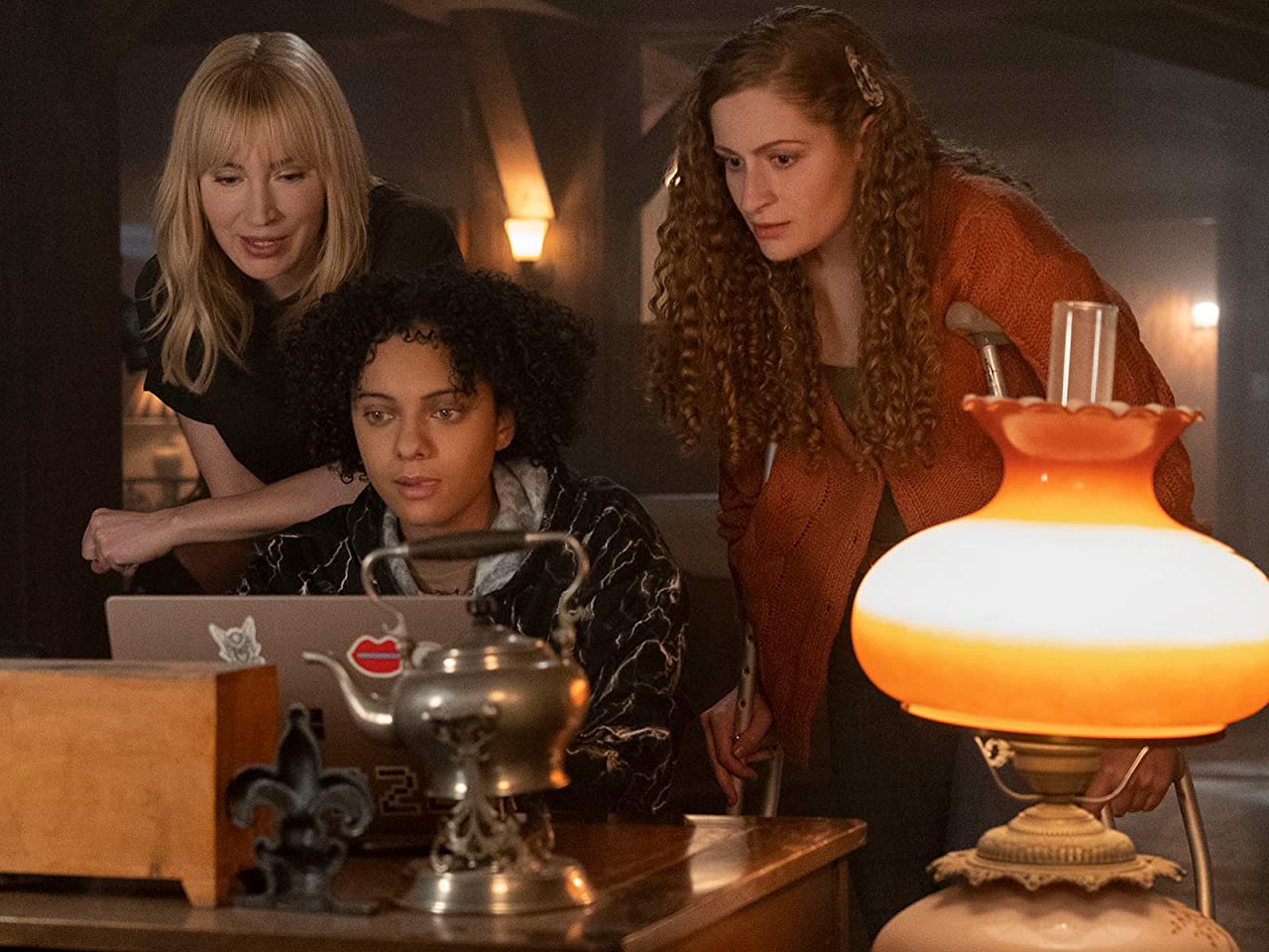 LEVERAGE REDEMPTION Series Trailers, Clip, Images and Poster The Entertainment Factor