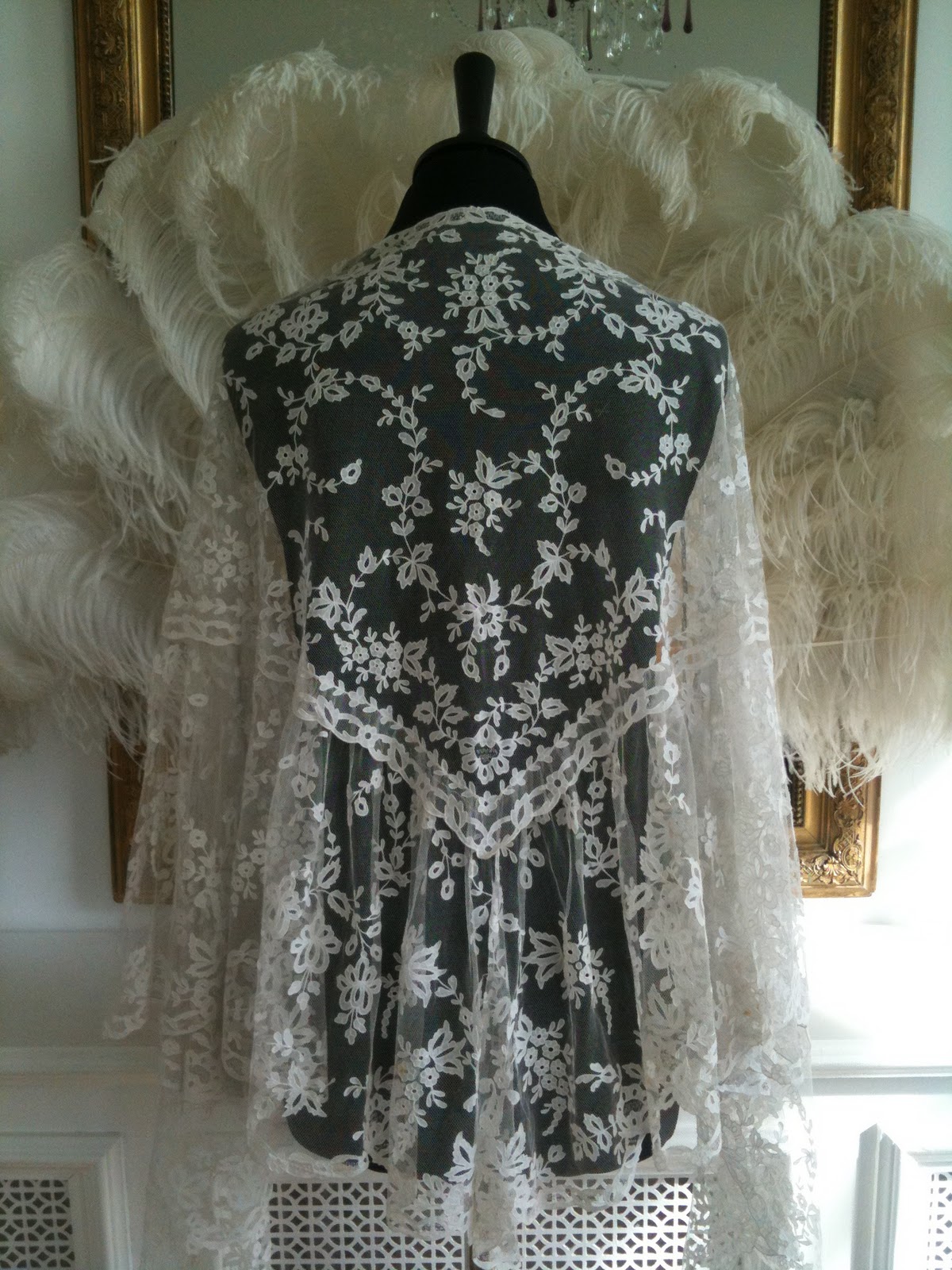 Rosemary Cathcart Antique Lace and Vintage Fashion Antique Lace Shawls