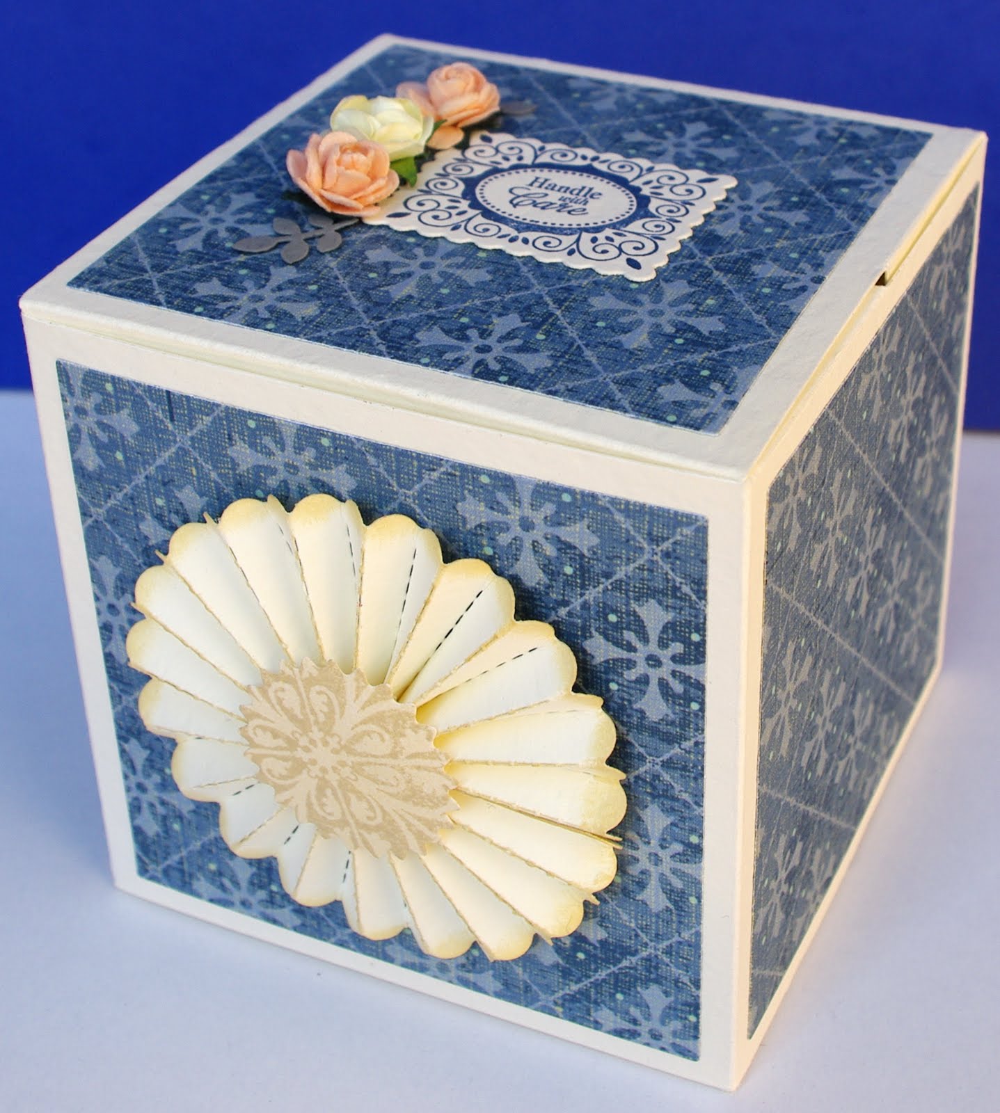 Cape Craft Crazy Sizzix XL Box Die