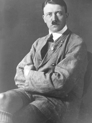 Αποκαλύφθηκε η «απαγορευμένη» φωτογραφία του Χίτλερ που είχε εξαφανιστεί από τους Ναζί  