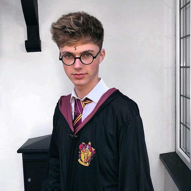 mengenal biodata hrvy penyanyi muda asal inggris yang mengenal biodata hrvy penyanyi muda asal inggris yang