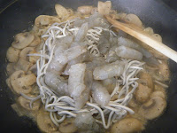  GIGLI CON LANGOSTINOS Y GULAS AL AJILLO 