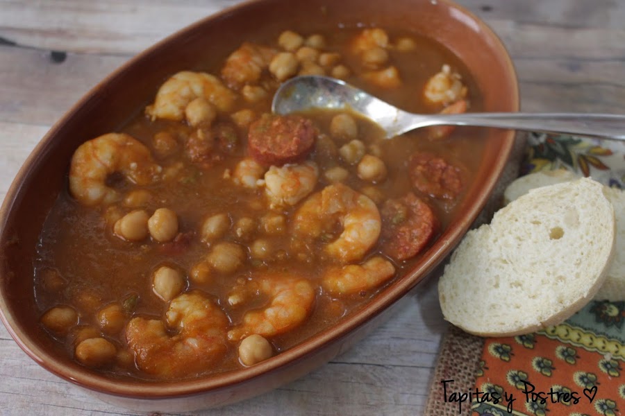 garbanzos-con-langostinos-chorizo