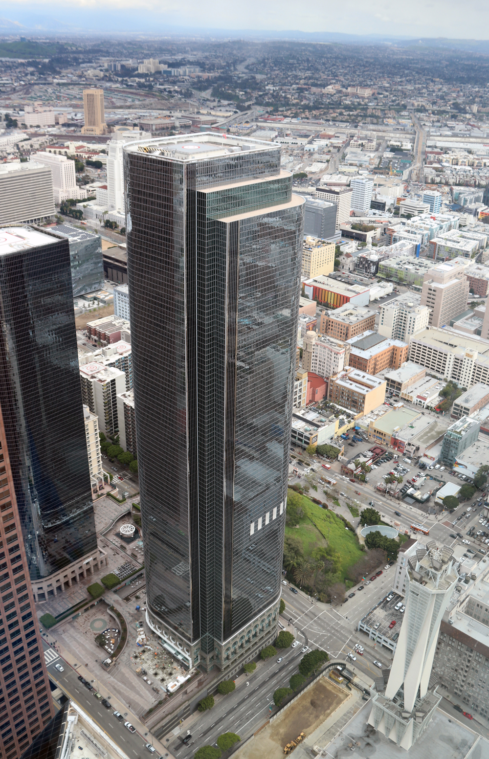 Lasinen liukumäki pilvenpiirtäjässä 7 Lasinen liukumäki pilvenpiirtäjässä 6