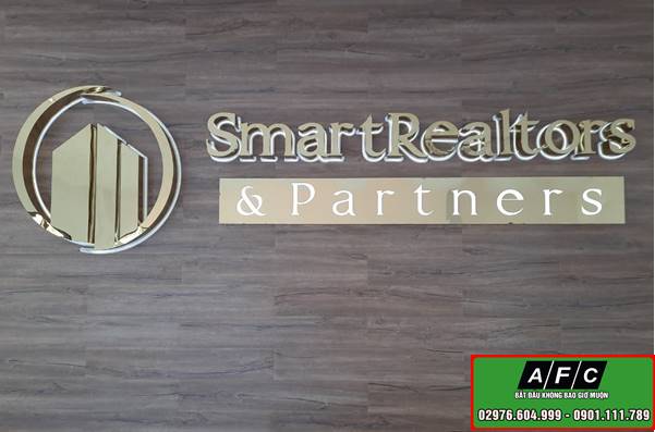 Thi công bảng hiệu chữ Inox vàng tại Phú Quốc