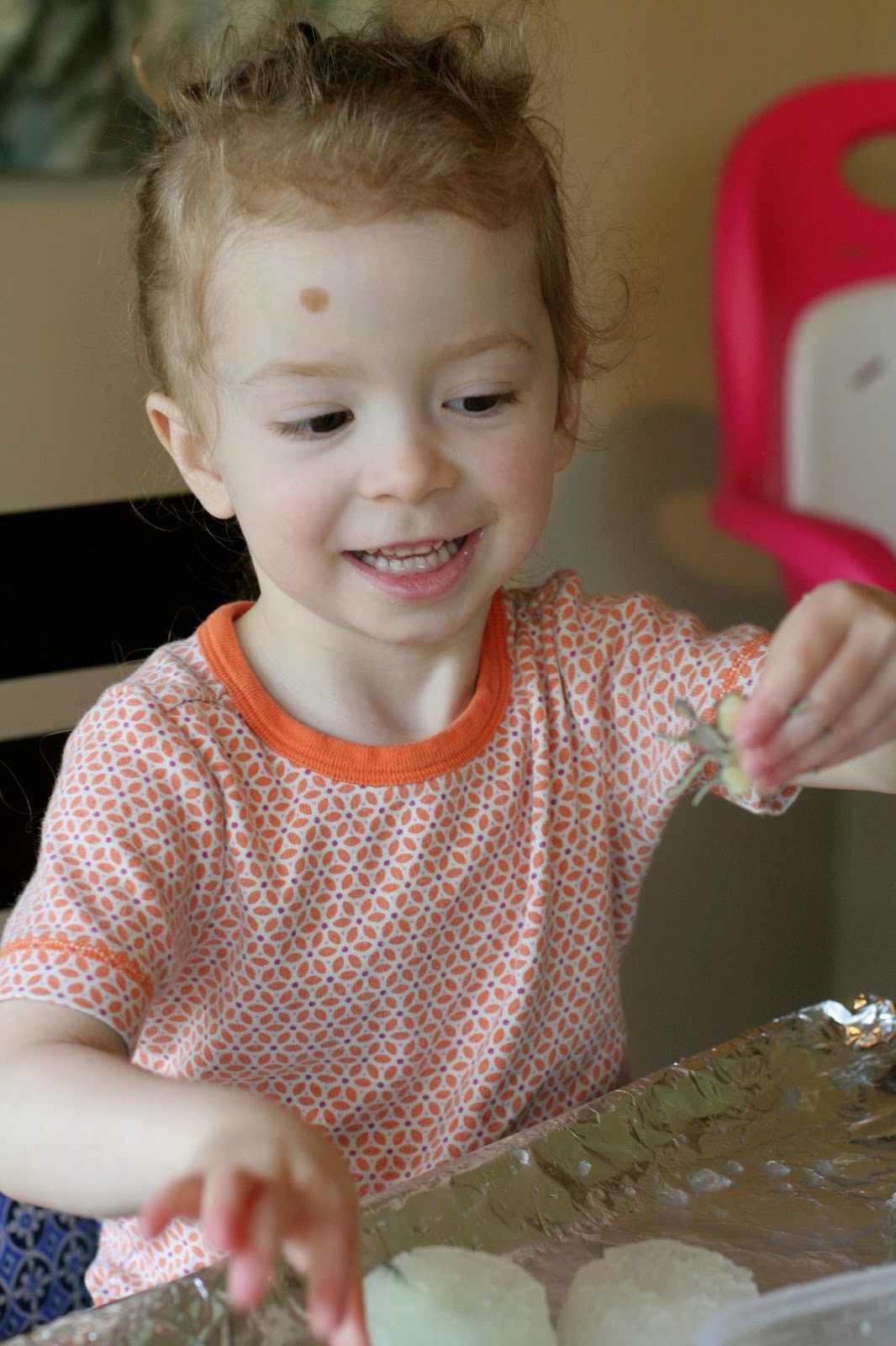 Frozen Gelatin Fossil Excavation and Frozen Gelatin Sensory Play