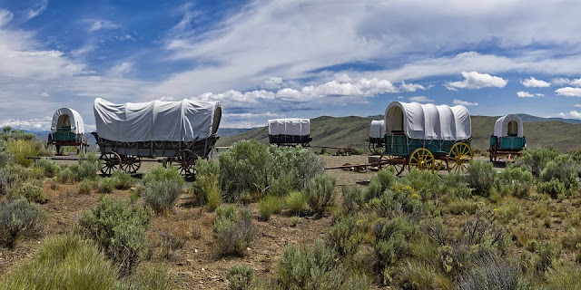 Oregon Trail Covered Wagons, by Artodidact on Pixabay Image: Oregon Trail Covered Wagons, by Artodidact on Pixabay