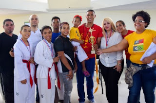 CETIS gana provincial de taekwondo festival deportivo aniversario Santiago Country Club