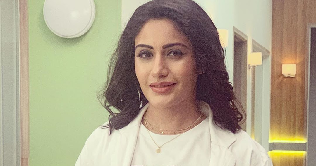 Surbhi Chandna Biography Wiki Age Height Weight