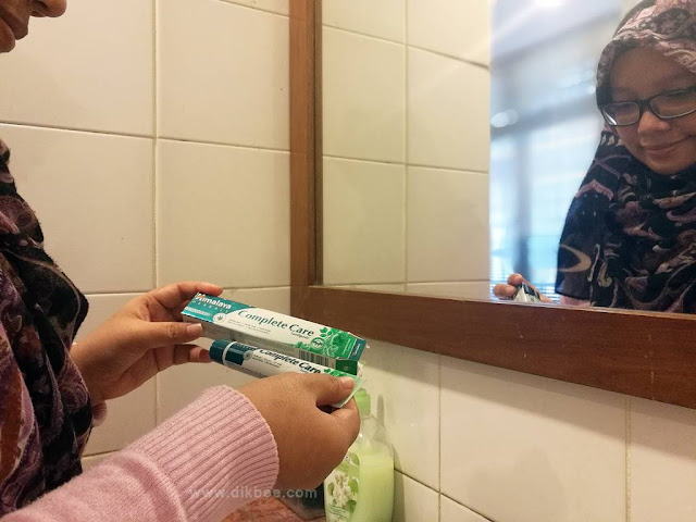 Complete Care Toothpaste Menjaga Gigi dan Menghilangkan Nafas Berbau 6 Produk Himalaya Yang Mudah Dibawa Travel