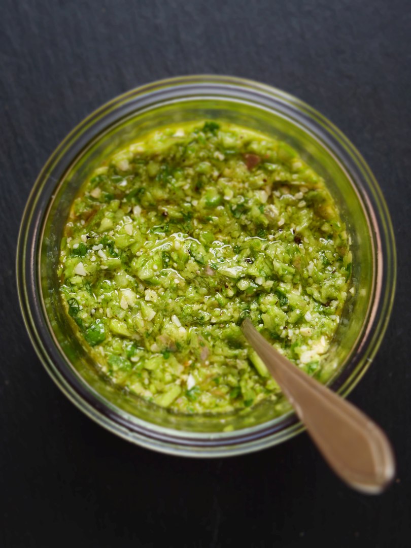 Kleine Schweinereien für große Genießer: Grünes Spargelpesto ~ Moderne ...