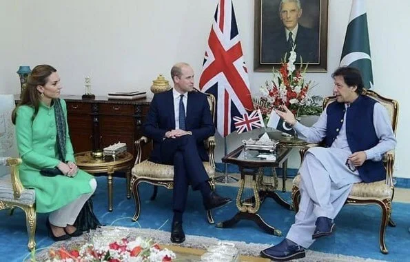Kate Middleton wore a blue Kurta and trousers by Pakistani designer Maheen Khan and the Zeen earrings. Catherine Walker tunic