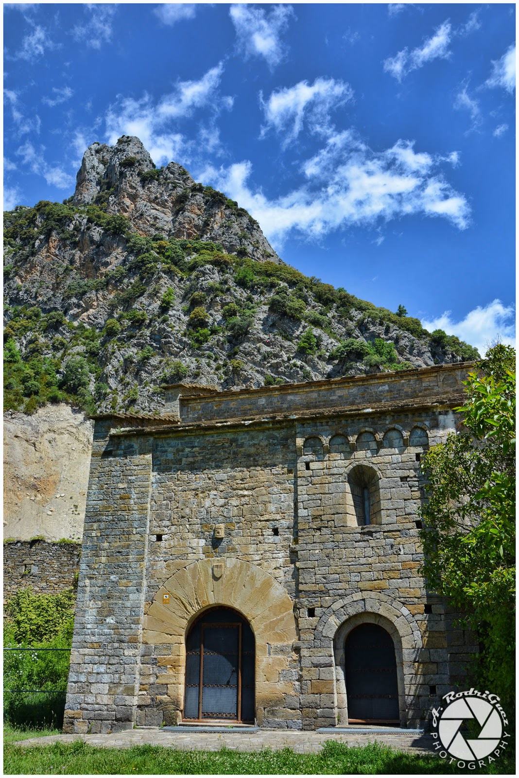 Naturaleza y Paisajes de España Monasterio de Santa María de Obarra
