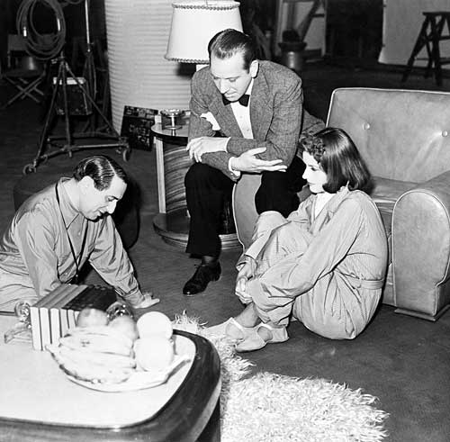 Ninotchka 1939 movieloversreviews.filminspector.com Greta Garbo