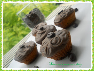 Briose cu ciocolata si cafea