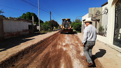 Ayuntamiento de Huatabampo y modulo 7 trabajaran en calles y avenidas de la colonia Unión