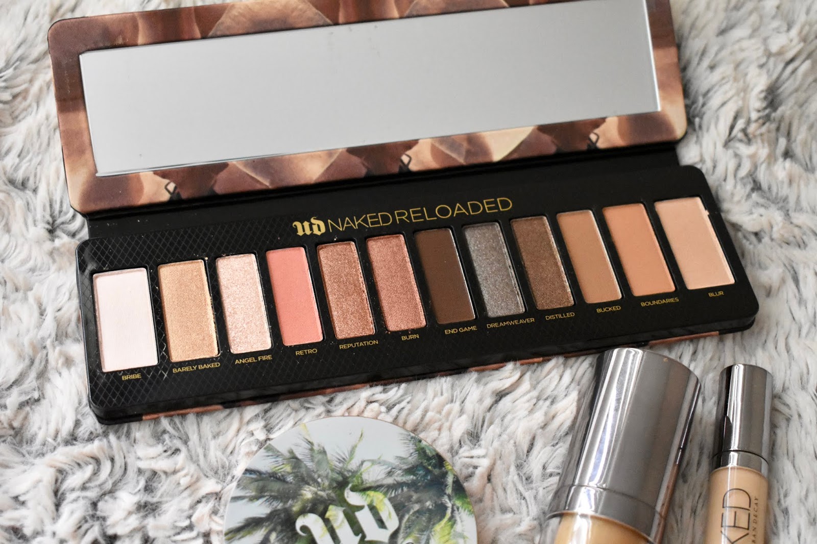 Aquaheart Urban Decay Naked Reloaded Eyeshadow Palette Swatches
