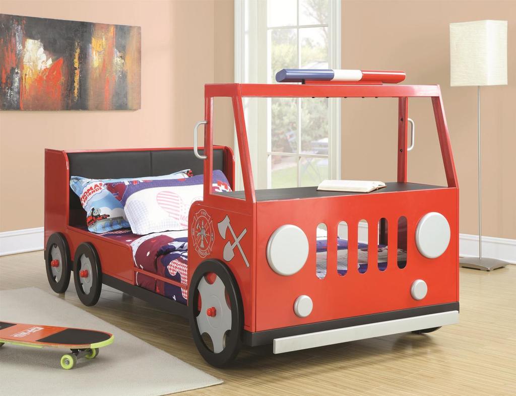 سرير اطفال على شكل سيارة كاديلاك في قطر