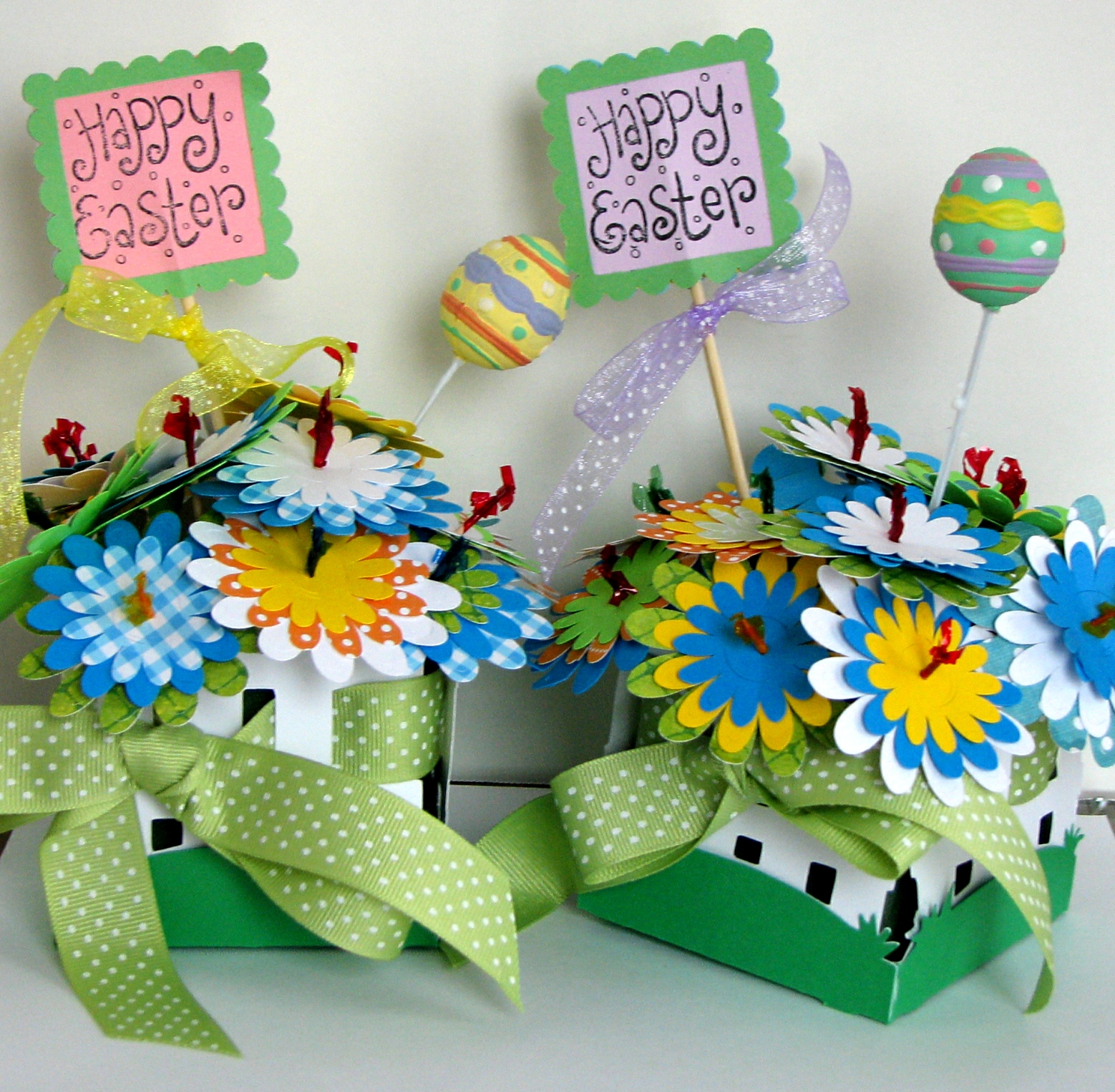 The Cricut Obsession Fence Flower Baskets