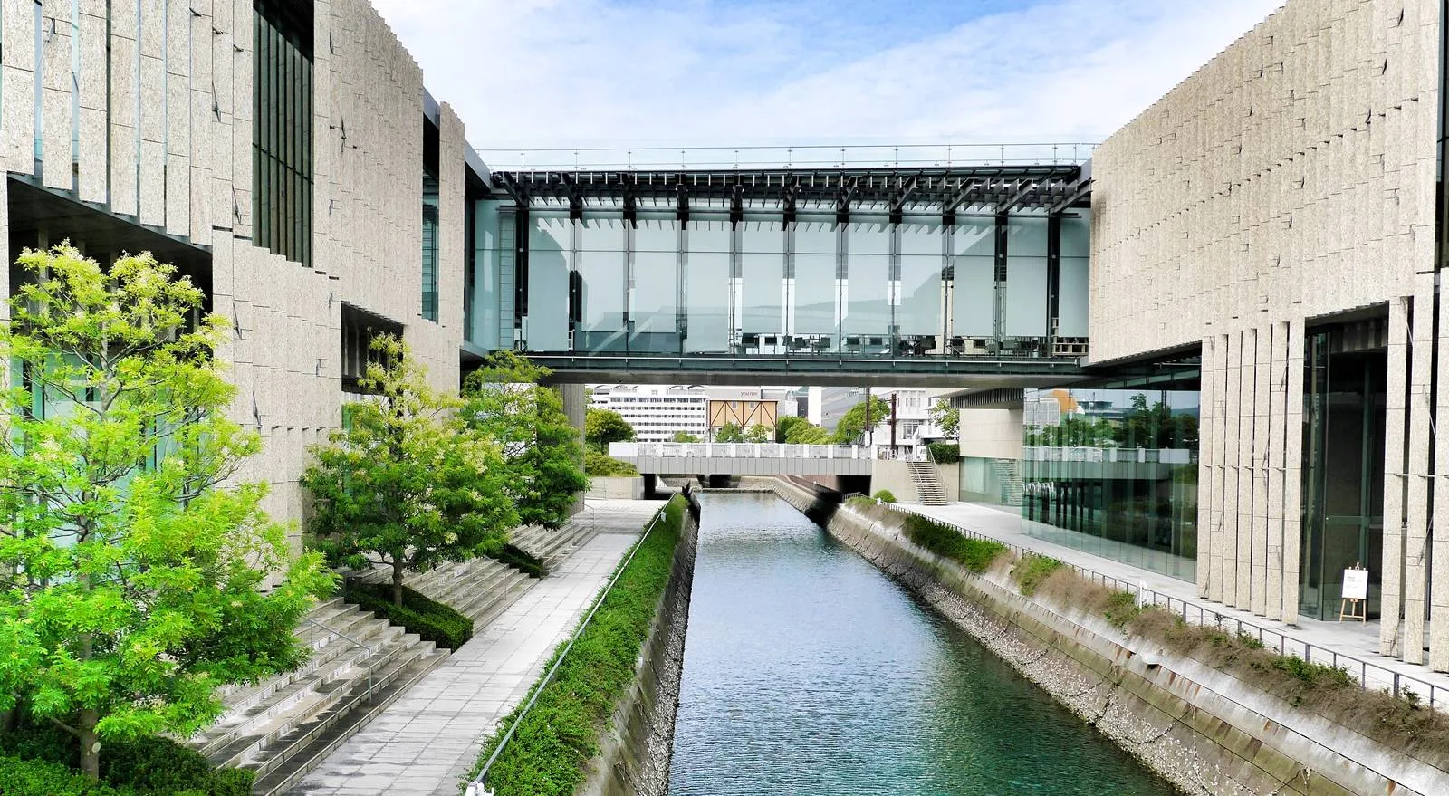 長崎-景點-推薦-長崎縣美術館-長崎必玩景點-長崎必去景點-長崎好玩景點-市區-攻略-長崎自由行景點-長崎旅遊景點-長崎觀光景點-長崎行程-長崎旅行-日本-Nagasaki-Tourist-Attraction