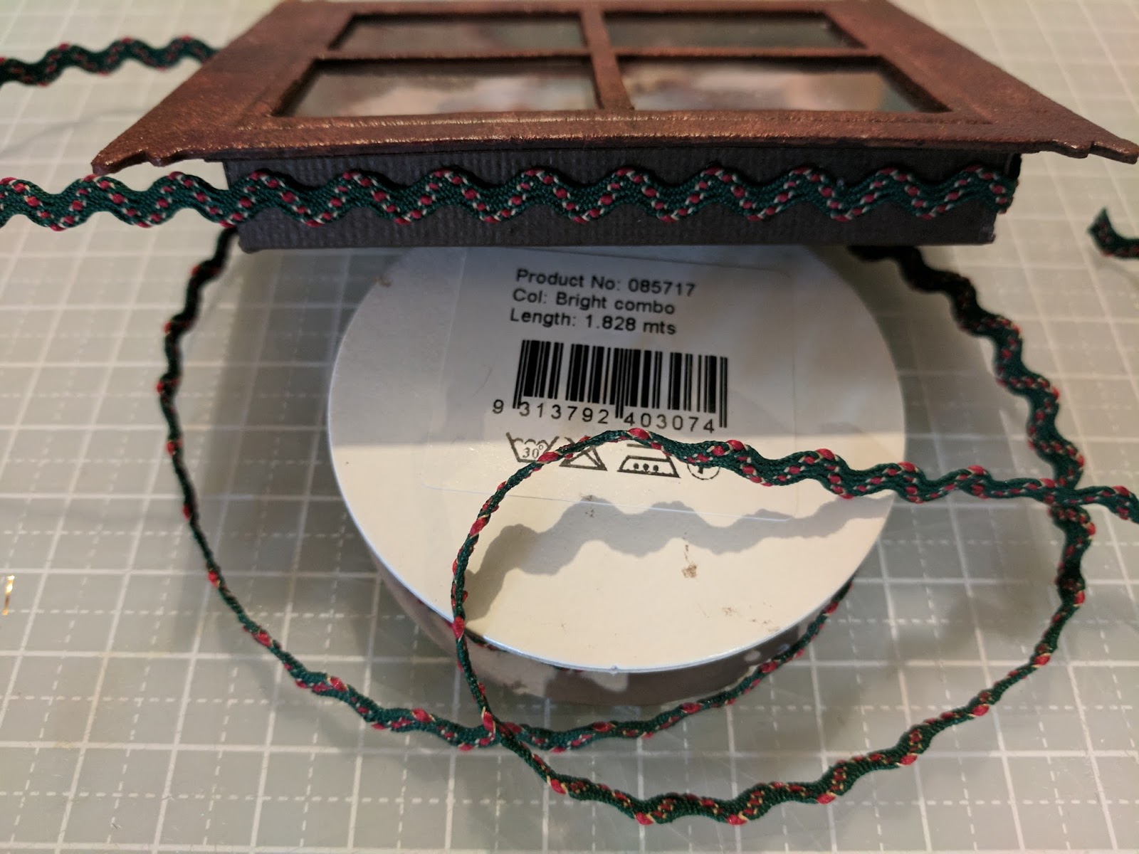 Chaos HOW TO Create a Window Frame Ornament