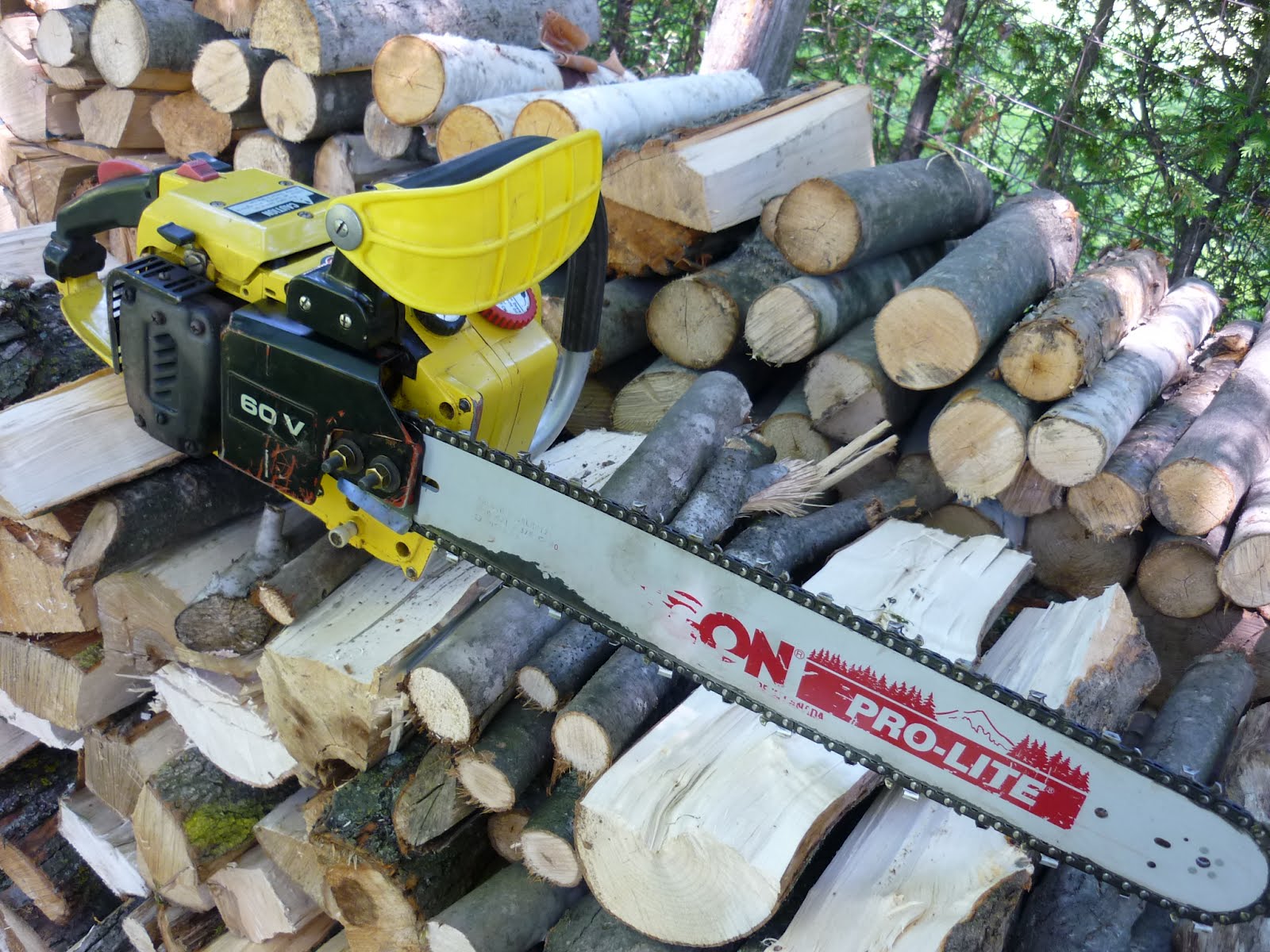 VINTAGE CHAINSAW COLLECTION JOHNDEERE 60V (KIORITZ).