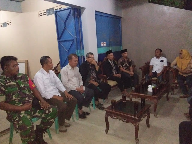Danramil Bersama Muspika Karangmalang Anjangsana Ke Empat Calon Kades Desa Pelemgadung Danramil Bersama Muspika Karangmalang Anjangsana Ke Empat Calon Kades Desa Pelemgadung
