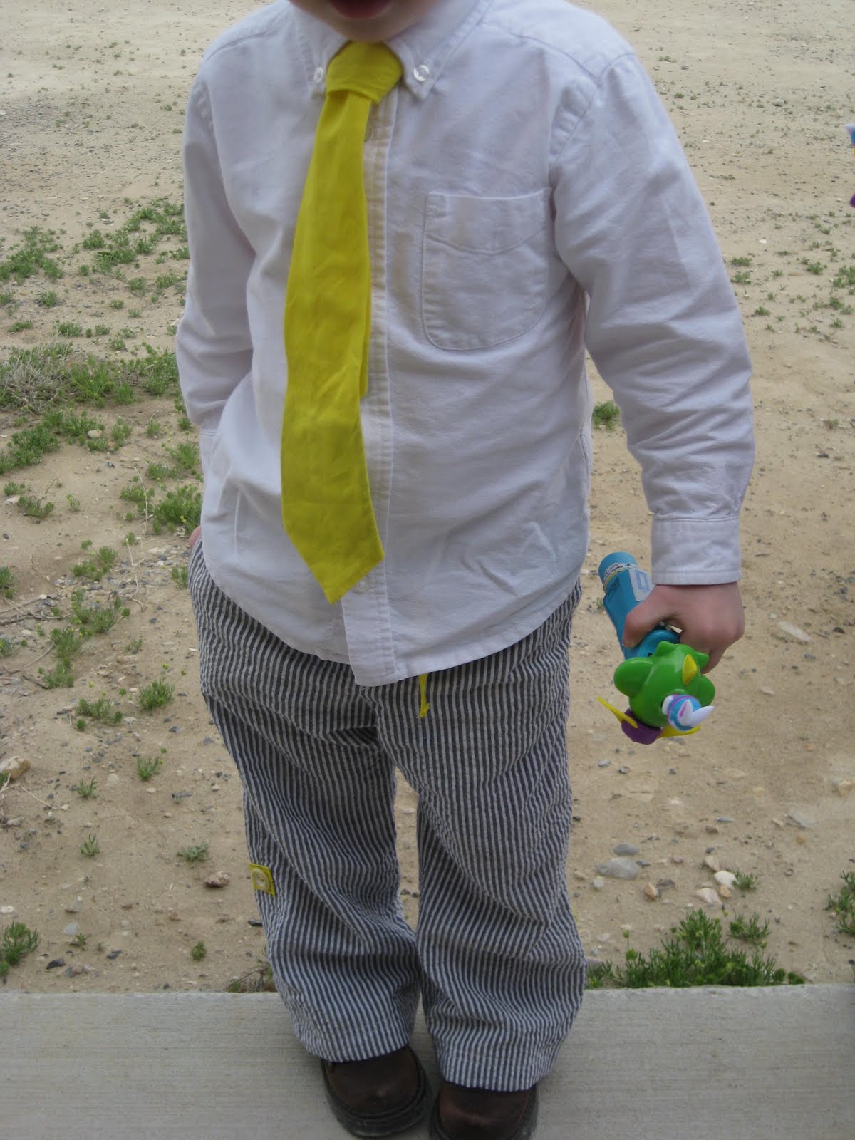 Simple Blue Easter Clothes