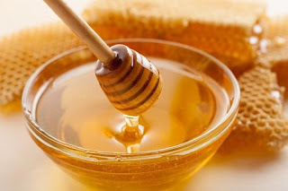 La miel y sus múltiples usos y beneficios. Para que se puede usar la miel. Varios usos de la miel