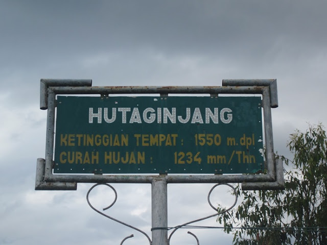 Pandangan dari Panatapan Huta Ginjang, Danau Toba bak Rasa Swiss