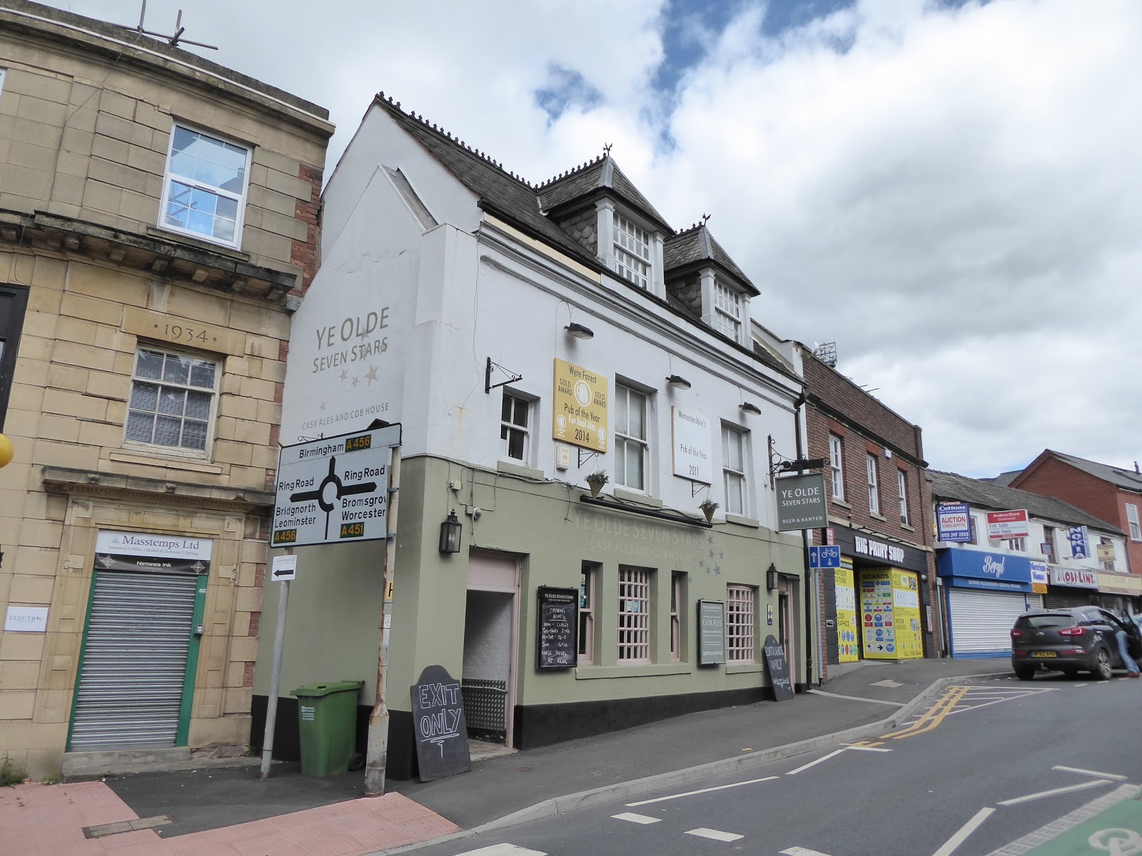 Prop Up the Bar Kidderminster Micro Pub Magic