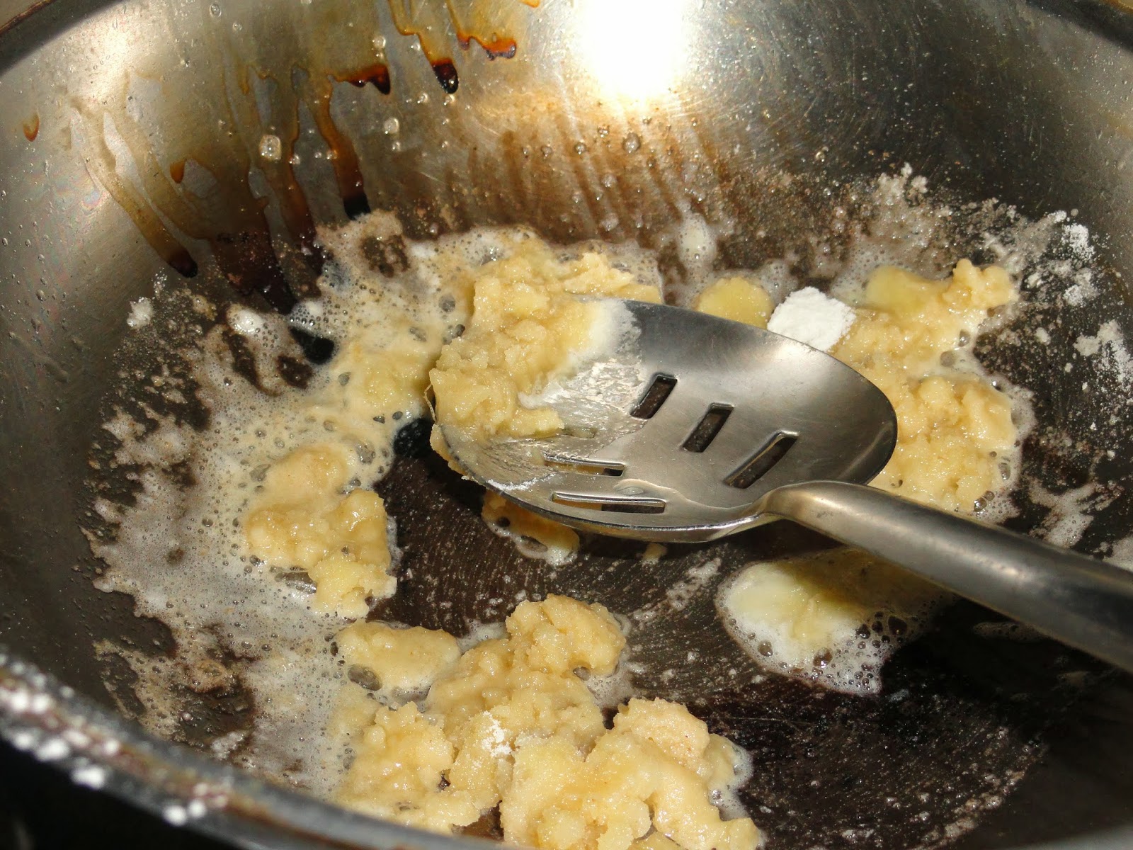 Rotini pasta with White sauce.