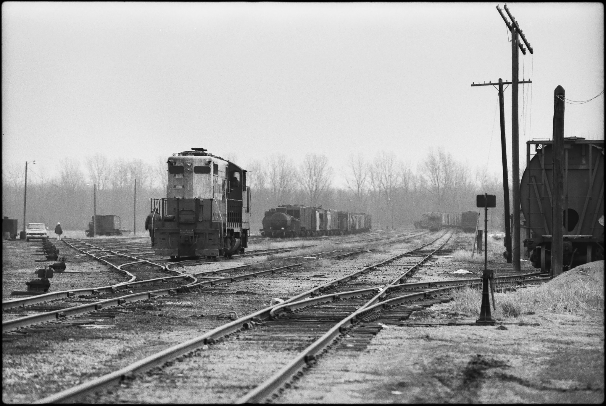 Towns and Nature Palestine, IL INRD/IC Roundhouse and Railyard