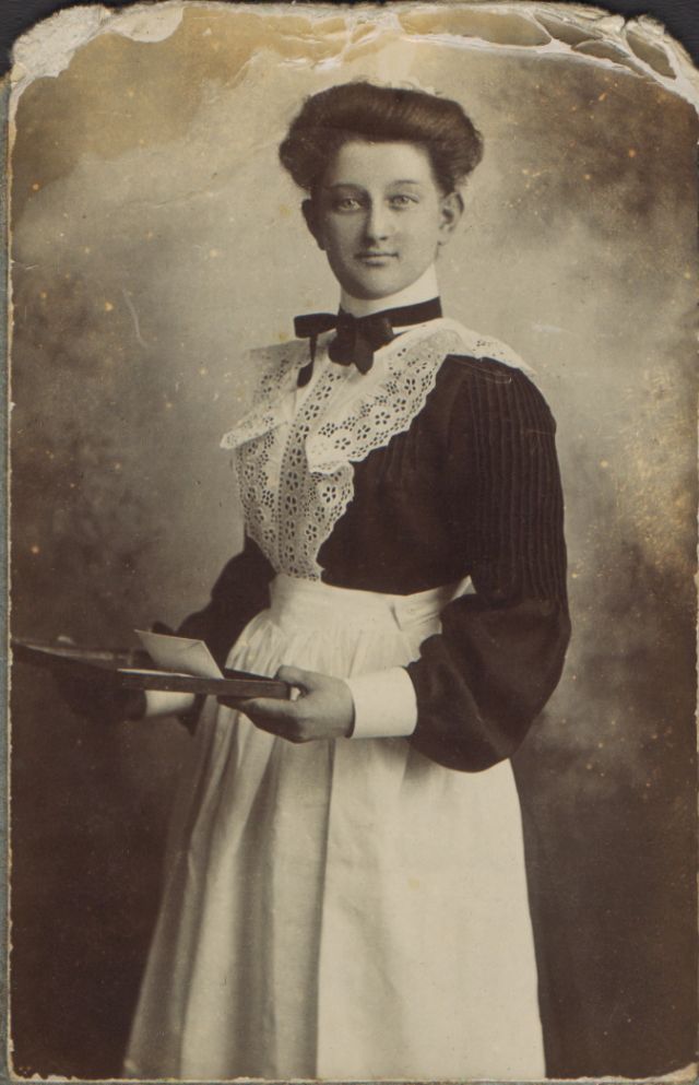 40 Vintage Portrait Pictures of House Maids in the Edwardian Era