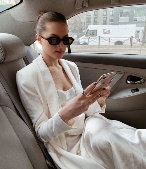 In Fashion | Street Style in Silk: A Timeless Trend