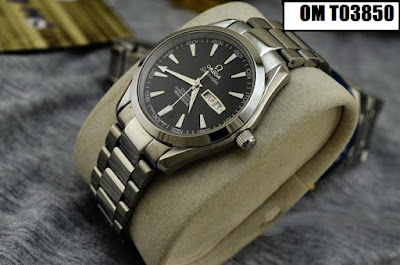 Đồng hồ đeo tay phong cách thiết kế hiện đại khả năng vận hành ổn định và chính xác OMEGA%2BT03850