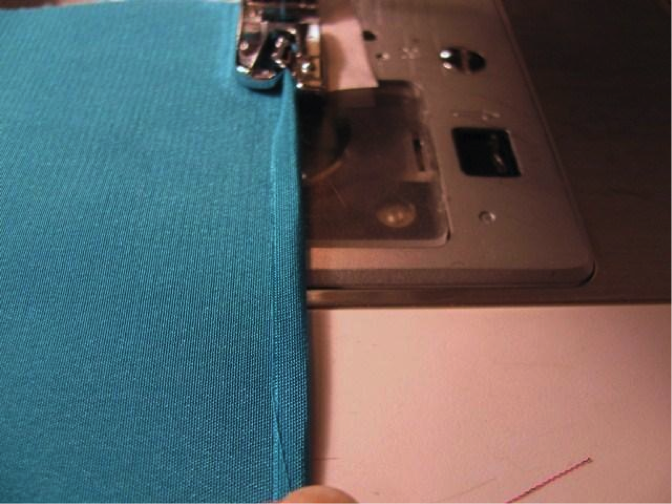 How to Use a Rolled Hem Presser Foot