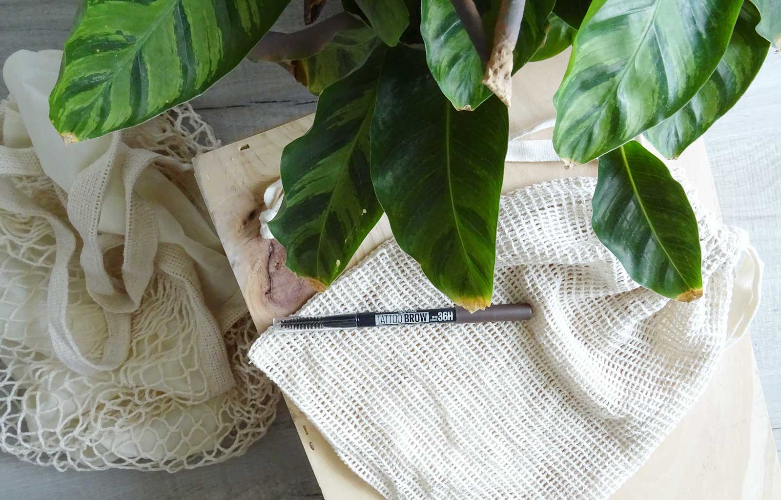 Tattoo Brow 36h le crayon sourcils longue tenue par Maybelline