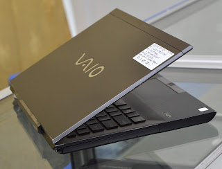 Laptop Desain SONY VAIO VPCSA25GG Core i7