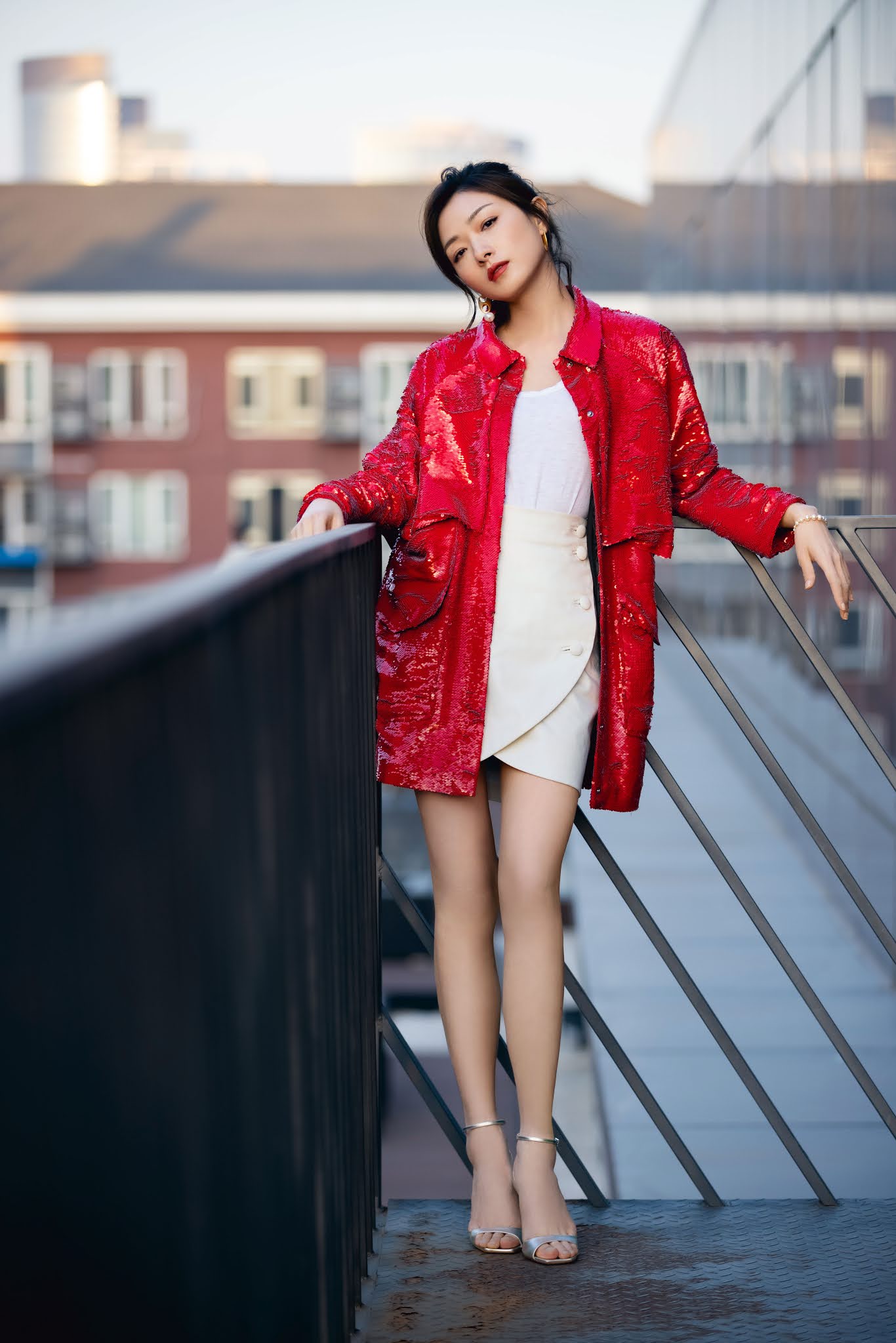 , Wan Qian poses for photo shoot