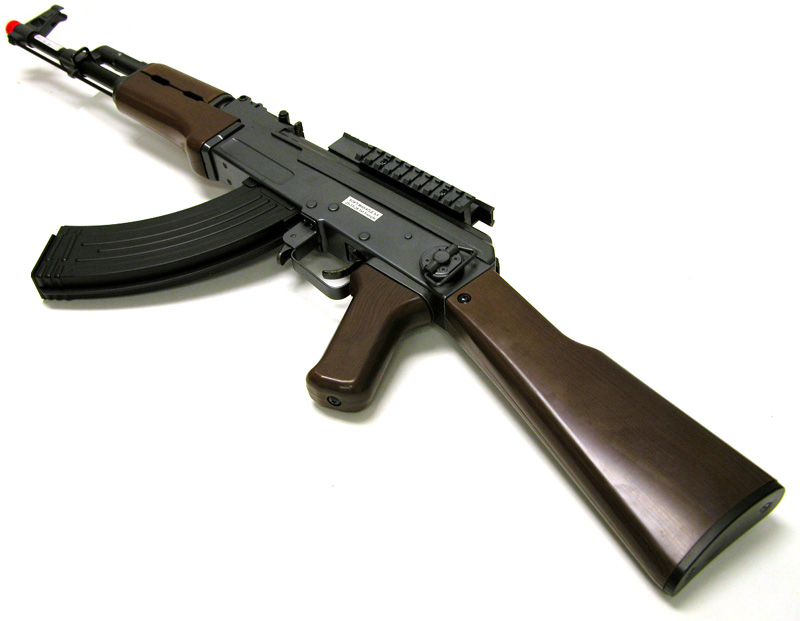 Weapons: AK 47