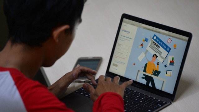 Polemik Kelas Jurnalistik Ruangguru di Program Kartu Prakerja Polemik Kelas Jurnalistik Ruangguru di Program Kartu Prakerja