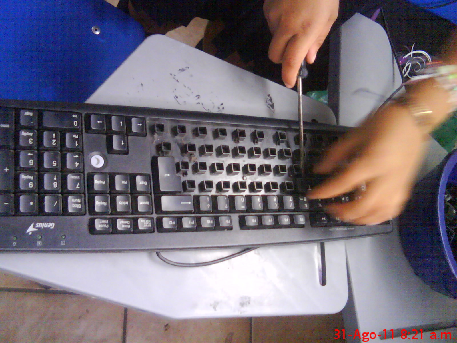 Mantenimiento a pc: MANTENIMIENTO AL TECLADO