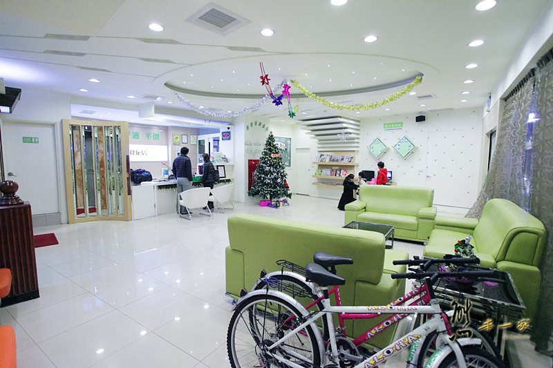 臺中第二市場周邊平價住宿|奇異果快捷旅店-中正店