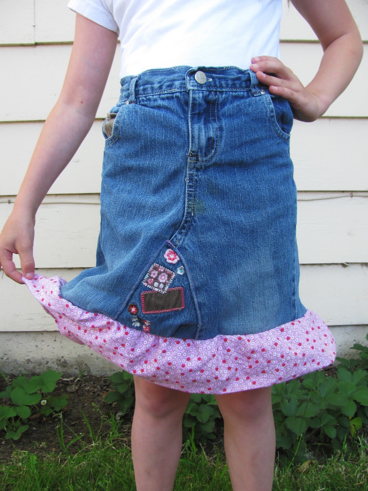 Turn Worn Jeans into a Cute Skirt | Proverbs 31 Woman