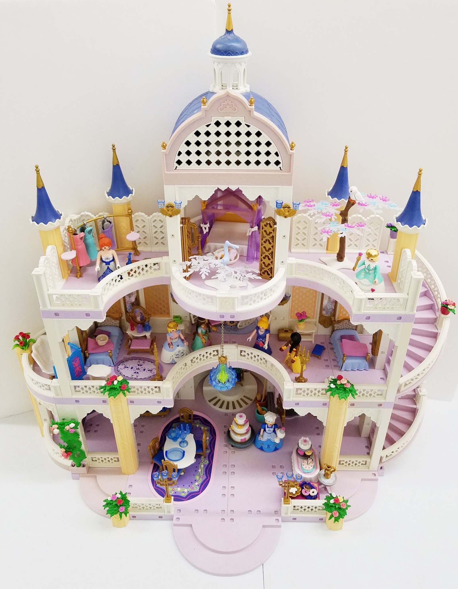 Jane Chérie: Playmobil Castle New Furniture