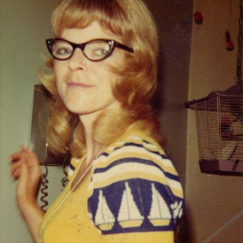 Photos of Ladies Wearing CatEye Glasses in the 1950s and ’60s Vintage Everyday