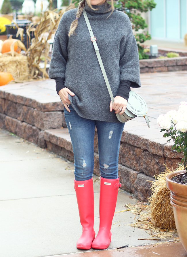 red rain boots - Lilly Style