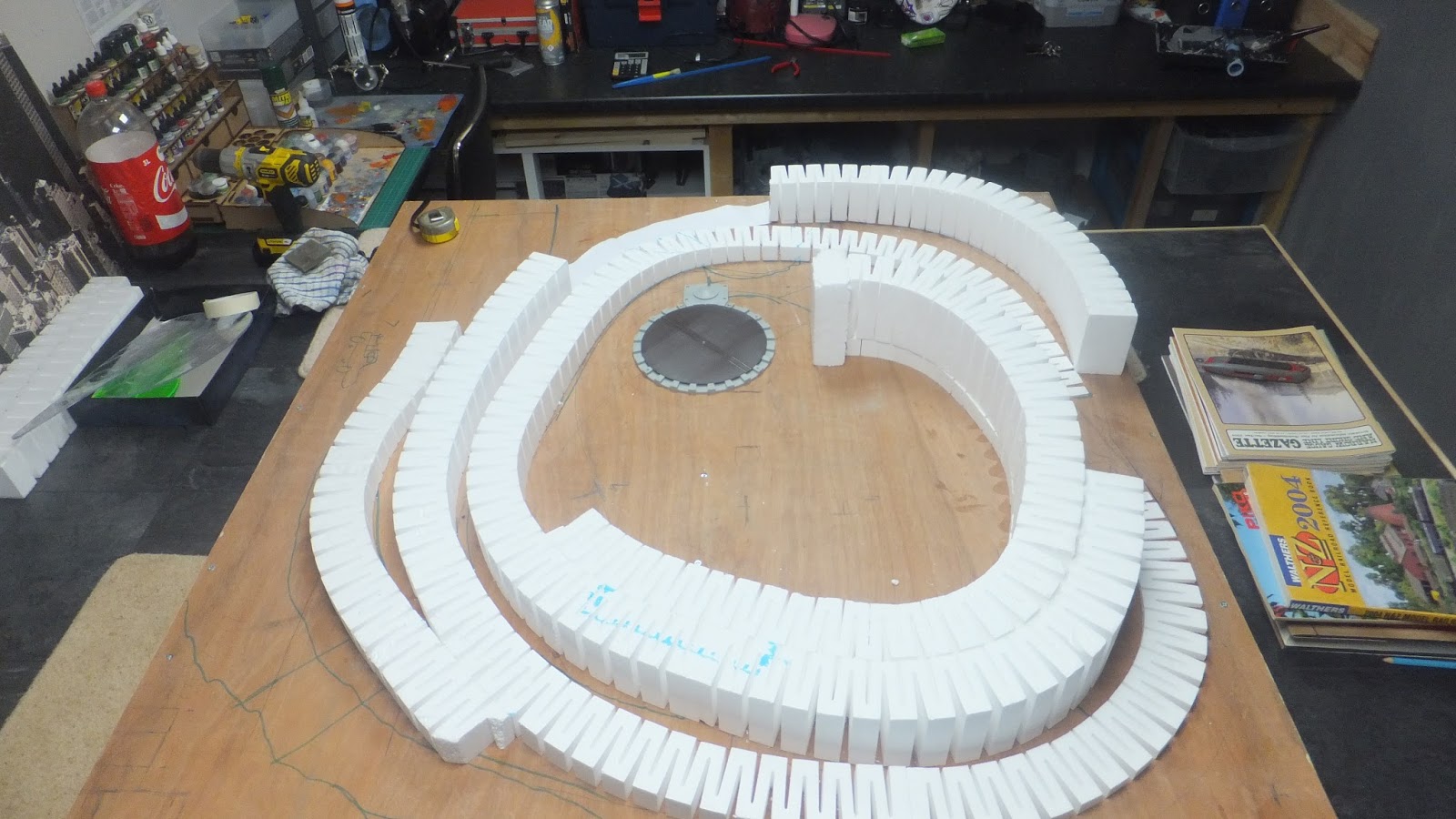 Lewis Lake Model Railroad Risers in place, and Turntable Location sorted