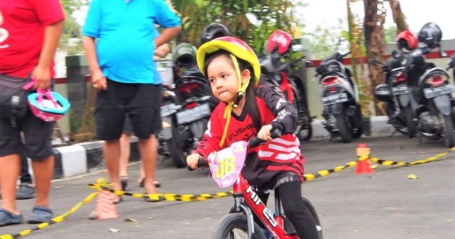 balance bike yang bisa dipasang pedal